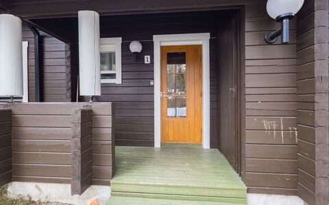 Veramukka B1: Wall, Wood, Siding, Door, Home, Home Door, Hardwood, Cottage, Wood Stain, Plank