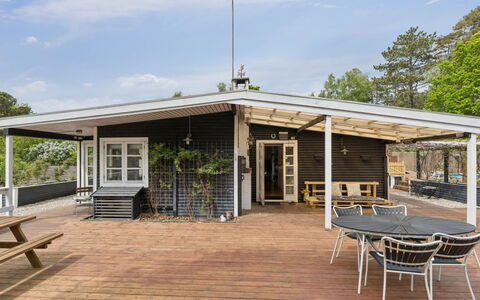 Ingalil - 950M from the Sea: Swimming Pool, Resort Town, Eco Hotel, Resort, Villa