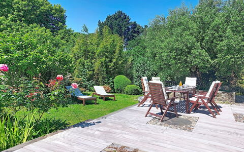 Ti Hudek: Swimming Pool, Resort Town, Eco Hotel, Resort, Villa