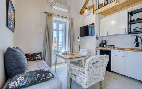 Accommodation:&nbsp;Passion 204.2
