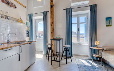 Accommodation:&nbsp;Passion 204.1