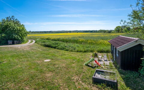 Fria - 200M from the Sea: Sky, Blue, Green, Grass, Grassland, Natural Landscape, Plain, Rural Area, Summer