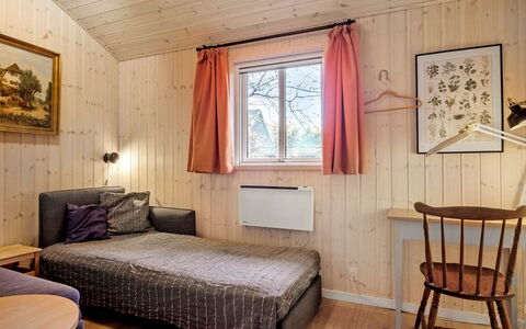 Ferdine - from the Sea: Bedroom, Bed, Wood, Furniture, Interior Design, Ceiling, Floor, Bed Sheet, Flooring, Bedding