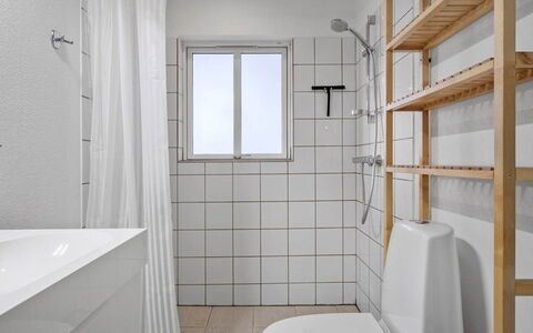 Ferdine - from the Sea: Wall, Flooring, Floor, Interior Design, Room, Plumbing Fixture, Ceiling, Tile, Plumbing, Bathroom