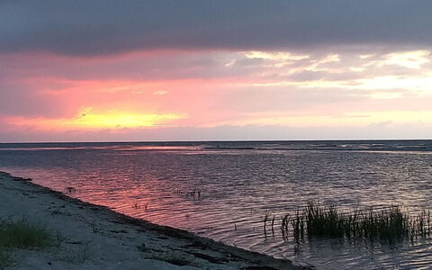 Ferdine - from the Sea: Water, Horizon, Afterglow, Dusk, Sunset, Ecoregion, Sunrise, Beach, Coast