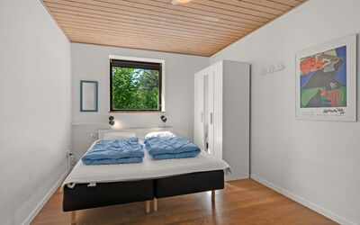 Isalie - 300M from the Sea