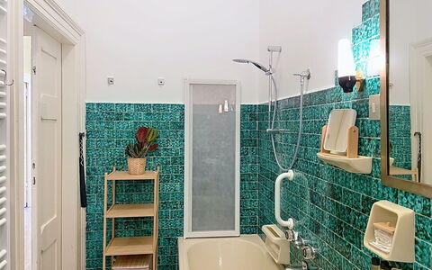 Una Finestra sul Lago: Interior Design, Flooring, Floor, Plumbing Fixture, Plumbing, Bathroom, Tile, Bathroom Sink, Room, Tap
