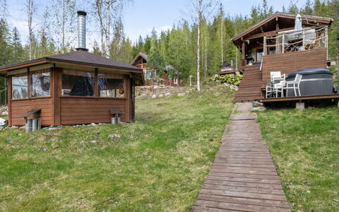 Villa Kaidanjylhä: Tree, Bank, Cottage, Rural Area, Lake, Reflection, Reservoir, Pond