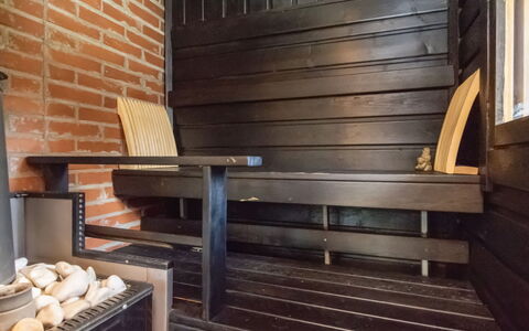 Villa Kaidanjylhä: Sky, Furniture, Wood, Outdoor Furniture, Table, Chair, Cloud, Outdoor Table, Hardwood, Plank