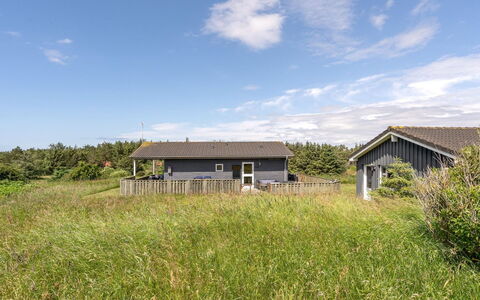Solveig - 1.5Km from the Sea: Building, House, Window, Home, Roof, Residential Area, Shrub, Cottage, Land Lot