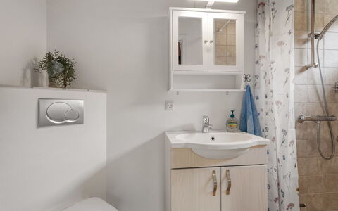 Maris - 200M from the Sea: Bathroom Sink, Plumbing Fixture, Sink, Cabinetry, Bathroom Cabinet, Bathroom, Furniture, Interior Design, Tap, Flooring