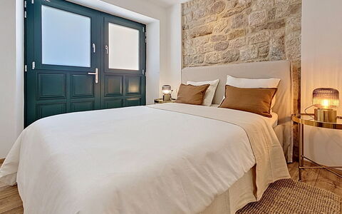 Kaštela 302: Bed, Furniture, Interior Design, Bedroom, Flooring, Wall, Floor, Wood, Bedding, Ceiling