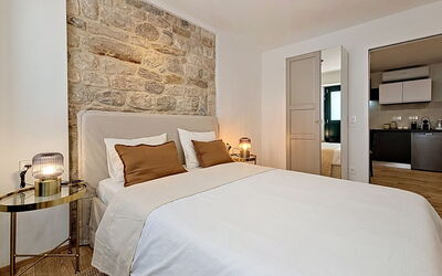 Accommodation:&nbsp;Dalmatica 302.1