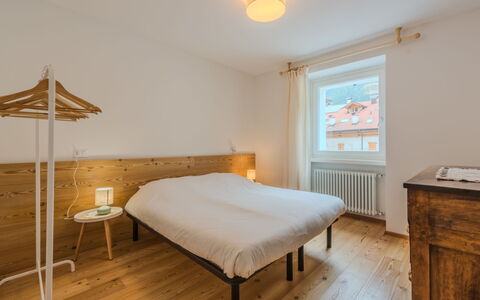 La Casa di Bruna: Wall, Flooring, Bedroom, Bed, Interior Design, Floor, Furniture, Wood, Bed Sheet, Bedding