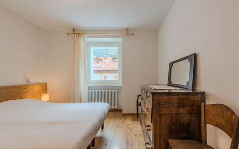 La Casa di Bruna: Wall, Flooring, Wood, Floor, Bedroom, Interior Design, Furniture, Bed, Bed Sheet, Ceiling