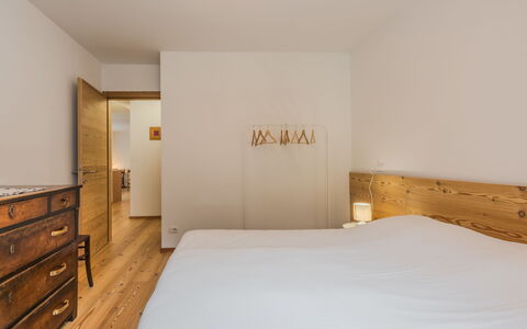 La Casa di Bruna: Interior Design, Flooring, Wall, Wood, Floor, Ceiling, Wood Flooring, Bedroom, Bed, Furniture