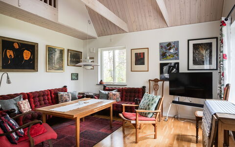 Lövekulle: Furniture, Interior Design, Wall, Flooring, Wood, Floor, Ceiling, Couch, Living Room, Room