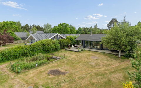 Stasia - 50M from the Sea: House, Roof, Shrub, Home, Residential Area, Land Lot, Cottage, Garden, Groundcover
