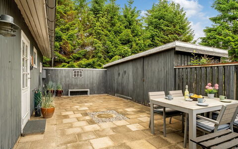 Arisa - from the Sea: Wood, Flooring, Garden, Floor, Shrub, Land Lot, Backyard, Home, Hardwood, Composite Material