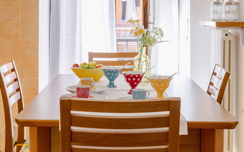 Casa Acquamarina: Furniture, Table, Dining Room, Wood, Tableware, Interior Design, Chair, Flooring, Kitchen & Dining Room Table, Brown