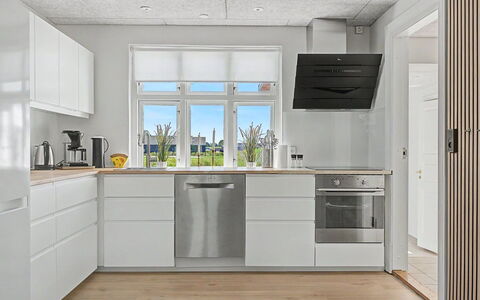 Aaro - 275M from the Sea: Kitchen, Kitchen Appliance, Flooring, Major Appliance, Wood, Floor, Countertop, Cabinetry, Interior Design, Home Appliance