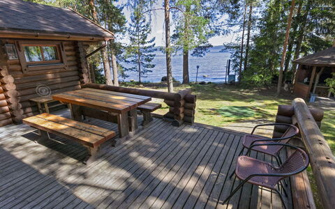 Kariniemi: Furniture, Interior Design, Wall, Flooring, Wood, Floor, Room, Ceiling, Lighting, Home