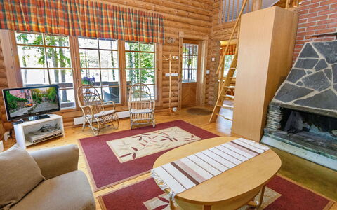 Kariniemi: Furniture, Interior Design, Wall, Flooring, Wood, Floor, Room, Ceiling, Lighting, Home