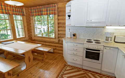 Kariniemi: Furniture, Interior Design, Wall, Flooring, Wood, Floor, Room, Ceiling, Lighting, Home