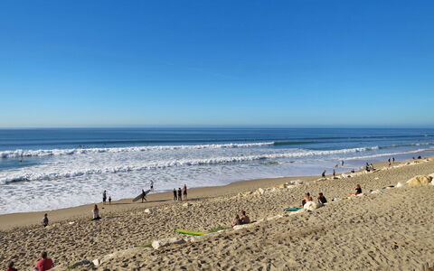 18 Frères Estrade: Beach, Body Of Water, Coast, Natural Environment, Shore, Sea, Coastal And Oceanic Landforms, Wave, Sand, Summer
