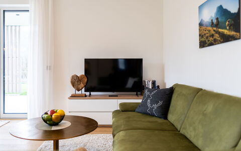 Family Nest Goldeck & See: Furniture, Interior Design, Flooring, Couch, Floor, Wood, Living Room, Room, Table, Home
