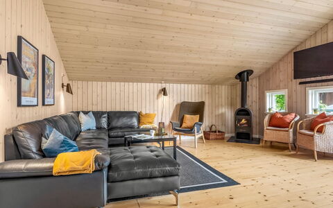 Sissa - 700M from the Sea: Wood, Interior Design, Furniture, Flooring, Ceiling, Home, Living Room, Floor, Wood Flooring, Lighting