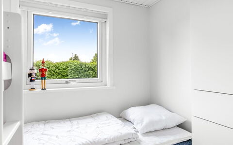 Eufemia - 250M from the Sea: Bedroom, Interior Design, Bed, Bed Sheet, Floor, Bedding, Ceiling, Room, Linens, Apartment