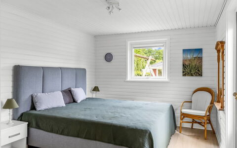 Eufemia - 250M from the Sea: Wood, Flooring, Bedroom, Interior Design, Furniture, Floor, Bed, Bedding, Home, Bed Sheet