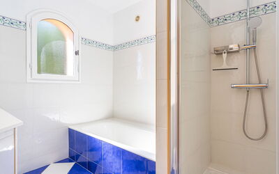 Accommodation:&nbsp;Les Terrasses de Valcros 71.6