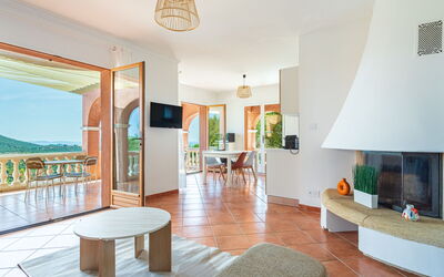 Accommodation:&nbsp;Les Terrasses de Valcros 71.3
