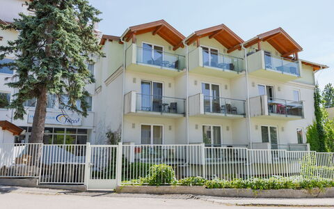Holiday Club 3: Residential Area, Neighbourhood, Town, Apartment, Home, Condominium, Balcony, Estate, Hotel, Porch