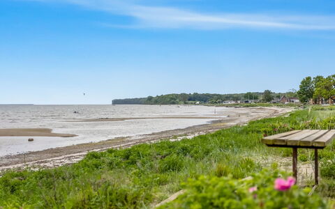 Sylvelin - 40M from the Sea: Sky, Body Of Water, Natural Environment, Nature, Horizon, Summer, Coast, Landscape, Coastal And Oceanic Landforms