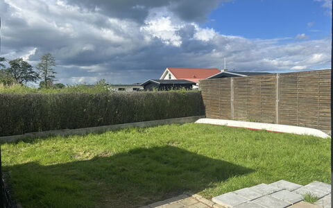 Sylvelin - 40M from the Sea: Cloud, Land Lot, Lawn, Garden, Backyard, Landscaping, Yard, Hedge, Home Fencing