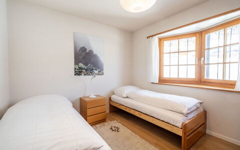 Casa Murissen: Floor, Wood, Flooring, Interior Design, Bedroom, Ceiling, Bed, Home, Apartment, Bed Sheet