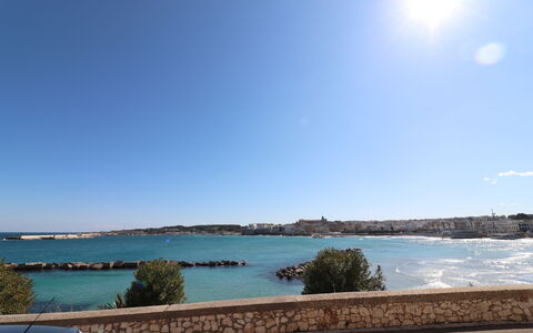Casa Rachele a Otranto: Sky, Blue, Water Resources, Water, Body Of Water, Coast, Horizon, Coastal And Oceanic Landforms, Sea, Waterway