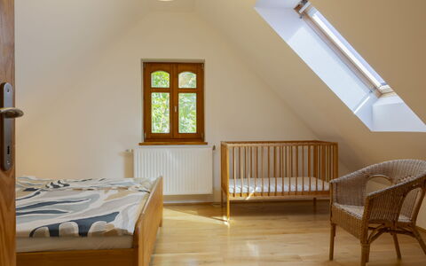 Villa Canela: Interior Design, Furniture, Flooring, Floor, Wood, Bedroom, Bed, Ceiling, Room, Lighting