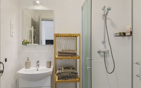 Gárdonyi Garden: Bathroom, Plumbing Fixture, Interior Design, Wall, Flooring, Floor, Toilet, Bathroom Sink, Sink, Tap