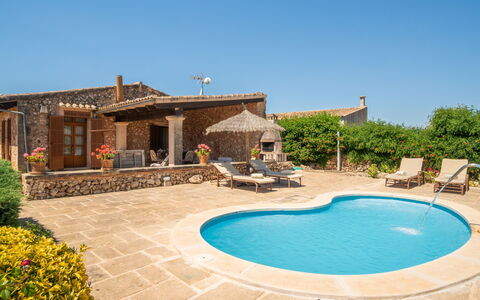 Casa Geranios: Outdoor Furniture, Resort, Swimming Pool, Estate, Shade, Villa, Farmhouse, Eco Hotel, Umbrella, Flagstone