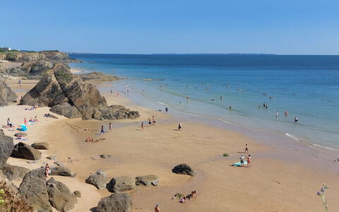 La Sardinerie de la Crique de Porsac'H: Blue, Water, Beach, Body Of Water, Coast, Natural Environment, Coastal And Oceanic Landforms, Sea, Shore, Summer