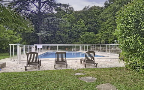 Le Moulin du Loup: Interior Design, Apartment, Balcony, Hardwood, Wood Stain, Wood Flooring, Handrail, Daylighting, Hotel, Penthouse Apartment