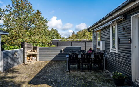 Haley - 380M from the Sea: Shrub, Home, Cottage, Groundcover, Garden, Garden Buildings, Siding, Estate, Lawn, Yard