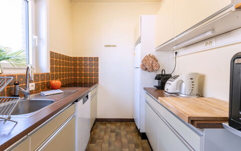 Zandstuyver Close by the Sea: Kitchen, Countertop, Major Appliance, Flooring, Kitchen Sink, Kitchen Appliance, Plumbing Fixture, Sink, Interior Design, Floor
