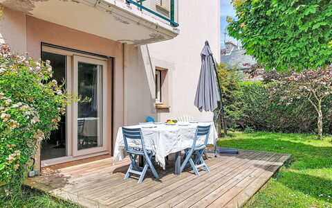 Claudel: Chair, Garden, Shade, Porch, Outdoor Furniture, Yard, Balcony, Backyard, Landscaping, Eco Hotel