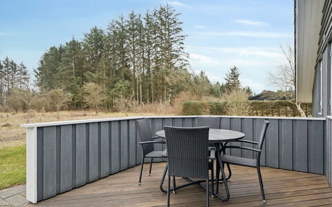 Algeth - 2.5Km from the Sea: Wood, Composite Material, Deck, Plank, Hardwood, Outdoor Furniture, Backyard, Shade, Garden, Wood Stain