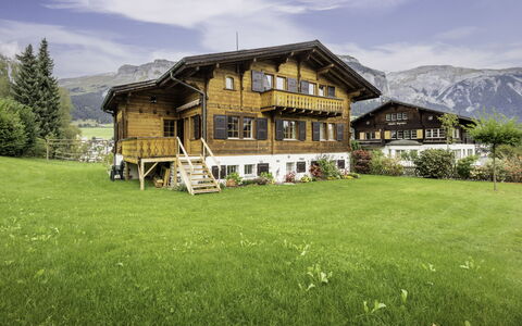 Cauma: House, Cottage, Rural Area, Home, Land Lot, Farmhouse, Estate, Lawn, Mountain Range, Garden